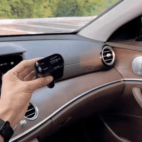 Cargador Auto Plus